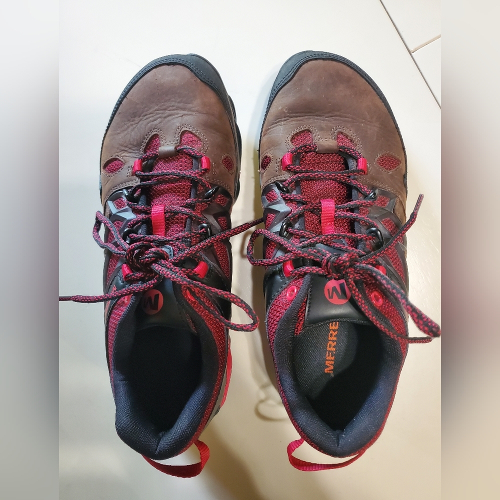 Merrell Hiking Sneakers View 2